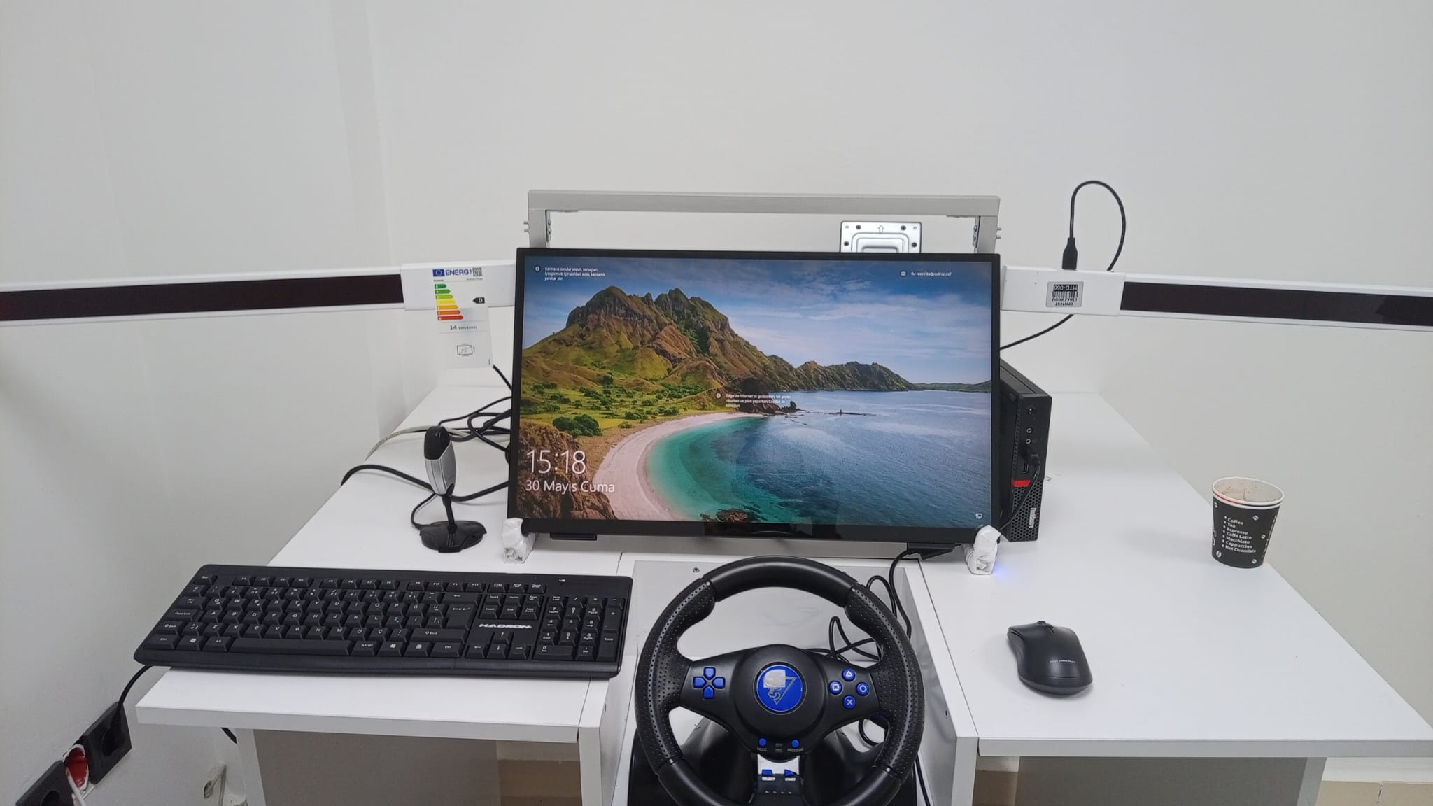 modern-simulator-ve-bilgisayar-istasyonu